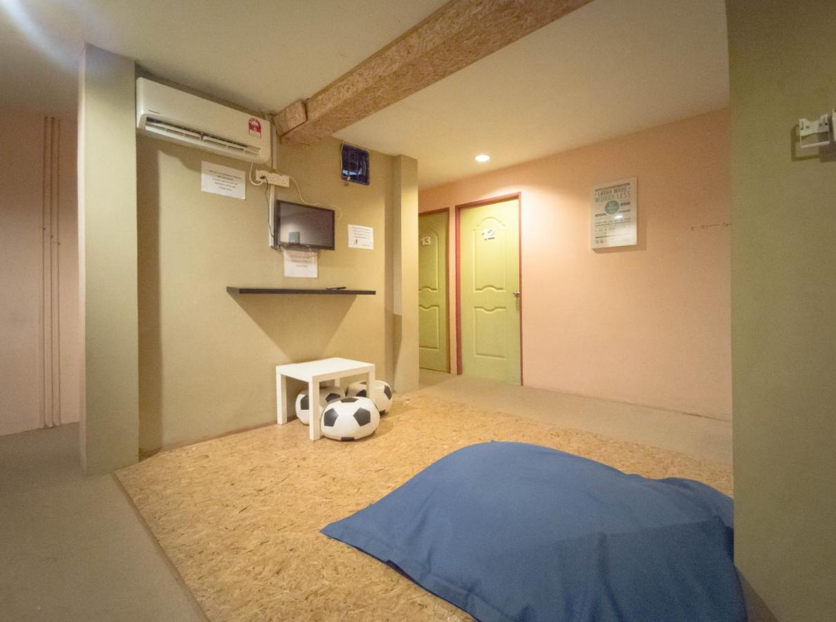 Koptel Budget Hotel Kuching Bagian luar foto