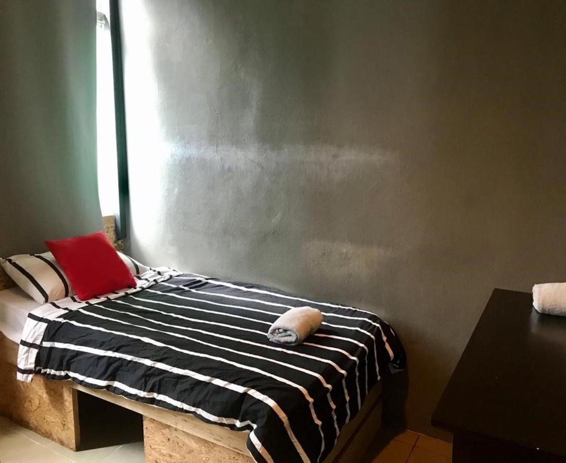 Koptel Budget Hotel Kuching Bagian luar foto
