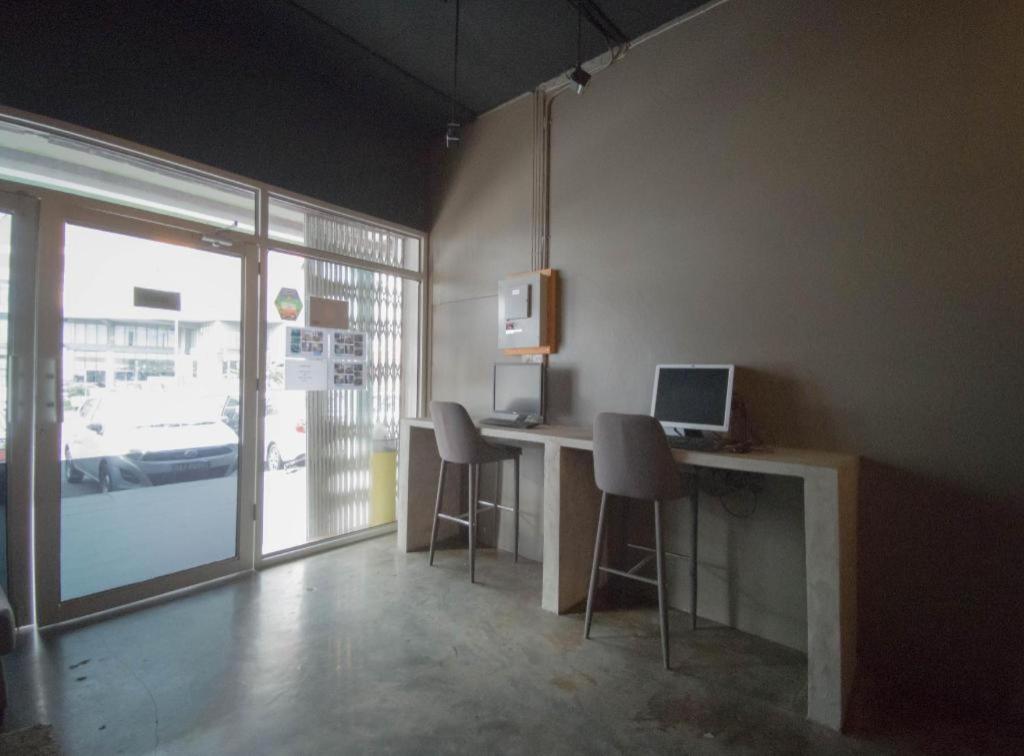 Koptel Budget Hotel Kuching Bagian luar foto