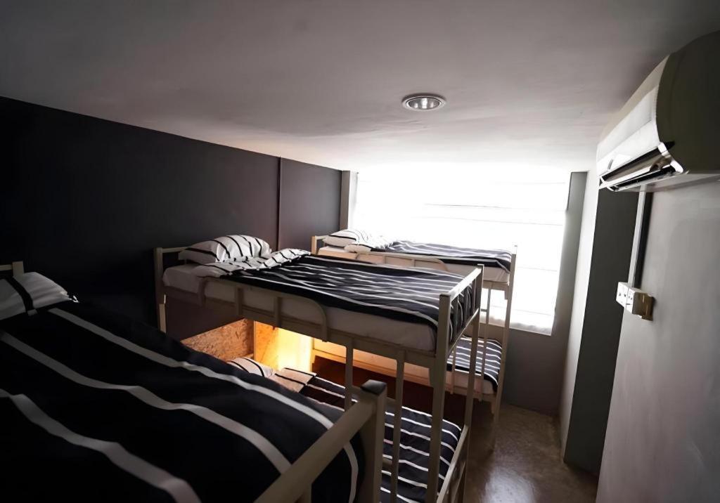 Koptel Budget Hotel Kuching Bagian luar foto