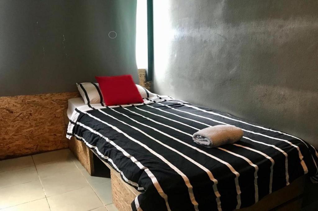 Koptel Budget Hotel Kuching Bagian luar foto