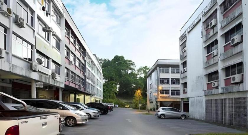 Koptel Budget Hotel Kuching Bagian luar foto