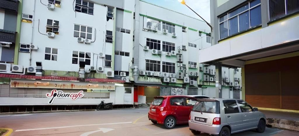 Koptel Budget Hotel Kuching Bagian luar foto