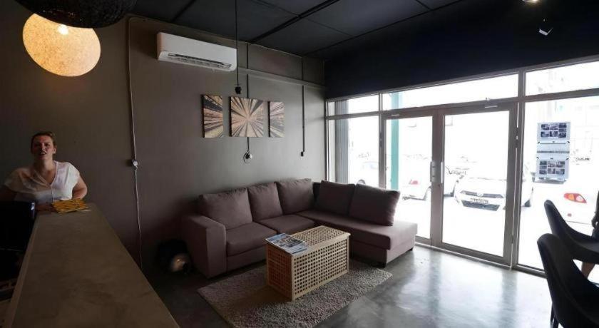 Koptel Budget Hotel Kuching Bagian luar foto