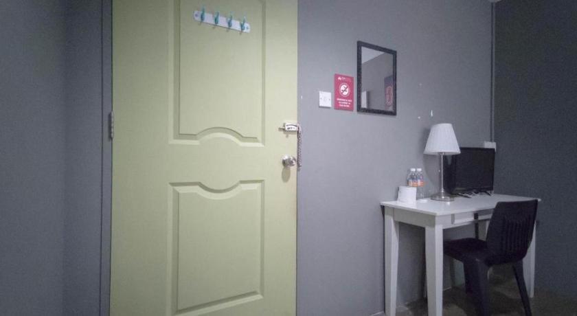 Koptel Budget Hotel Kuching Bagian luar foto