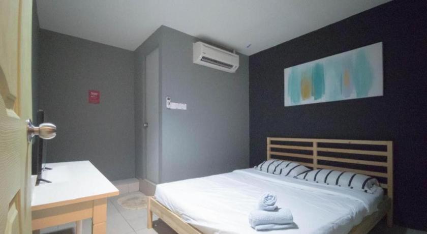 Koptel Budget Hotel Kuching Bagian luar foto