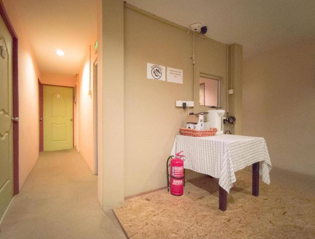 Koptel Budget Hotel Kuching Bagian luar foto